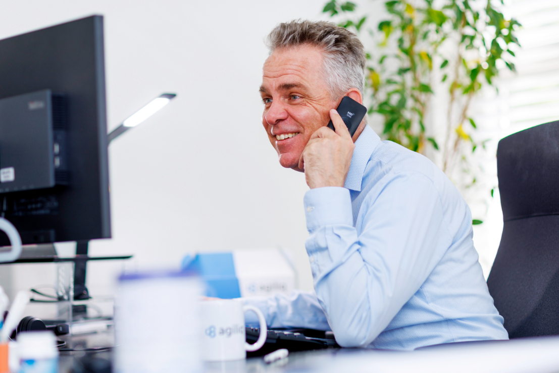 Agiliq helpt bedrijven slimmer werken met Microsoft-technologie & AI 4 VoIP telefonie op je mobiele telefoon